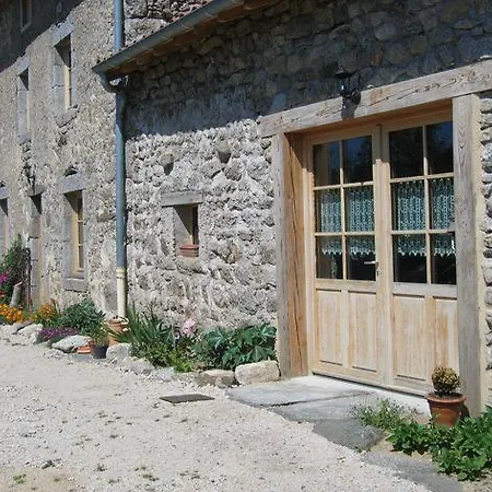 Bed & Breakfast La Ferme Des Genets Medeyrolles